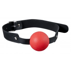 Красный силиконовый кляп-шар с ремешками из полиуретана Solid Silicone Ball Gag